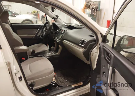 2016 Subaru Forester 2.5I Premium из США, поврежденный, VIN JF2SJAFC4GH412285